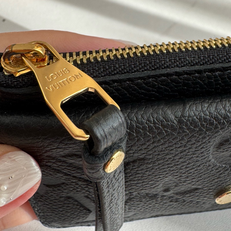 LV M69421 黑壓紋Recto Verso 名片夾-14