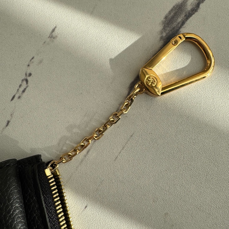 LV M69421 黑壓紋Recto Verso 名片夾-22