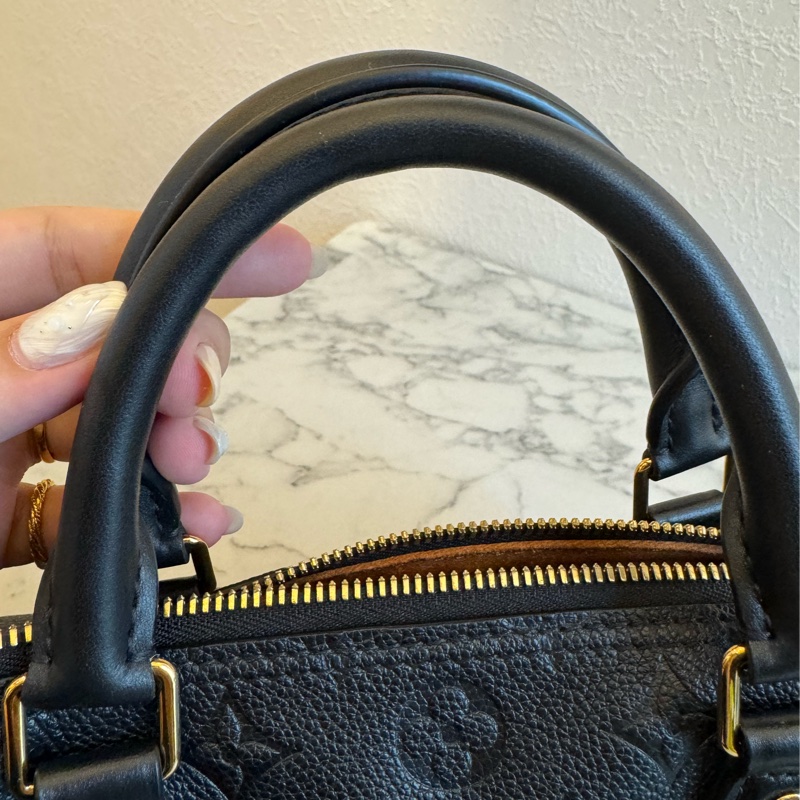 LV黑壓紋speedy30背帶款-25