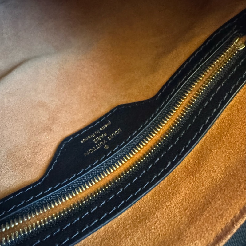 LV黑壓紋speedy30背帶款-38