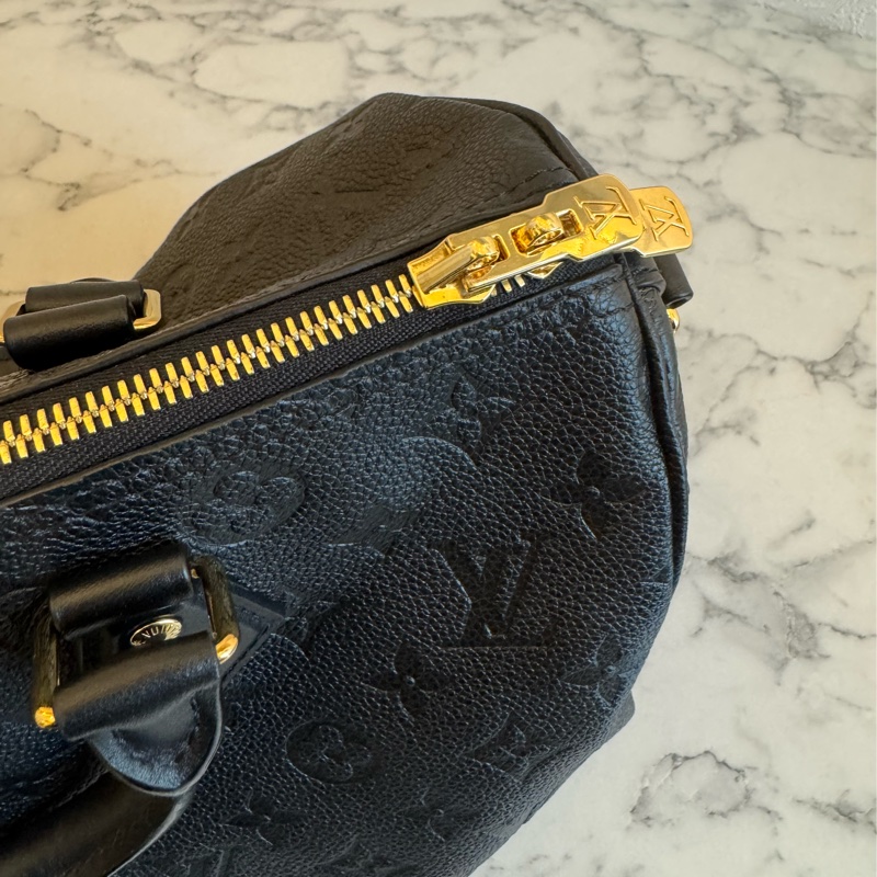 LV黑壓紋speedy30背帶款-42