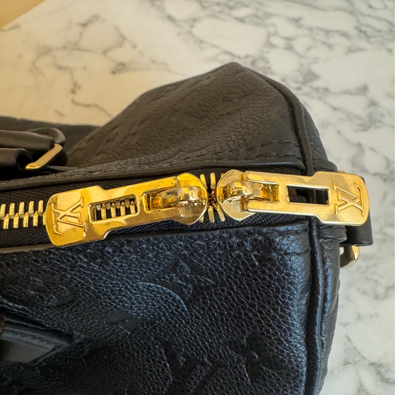 LV黑壓紋speedy30背帶款-44