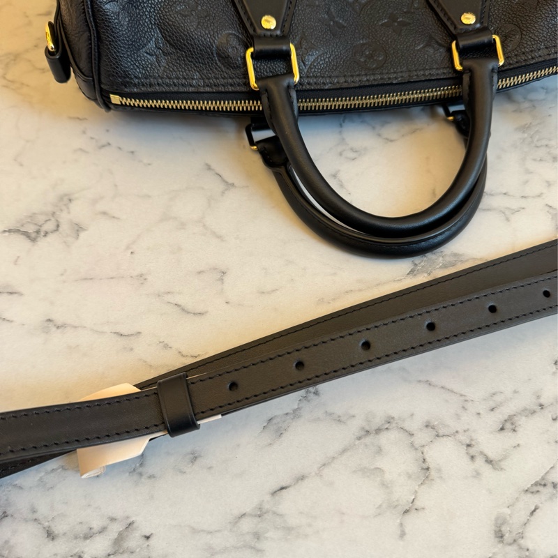 LV黑壓紋speedy30背帶款-47
