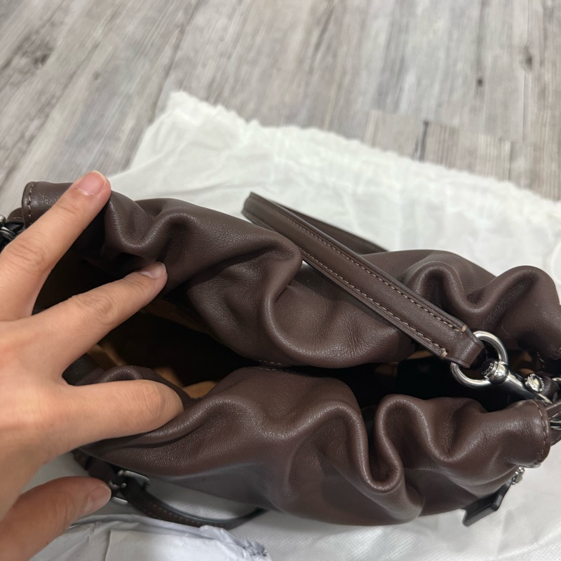 coach近全新真皮包 可背 可手提 可側背-4