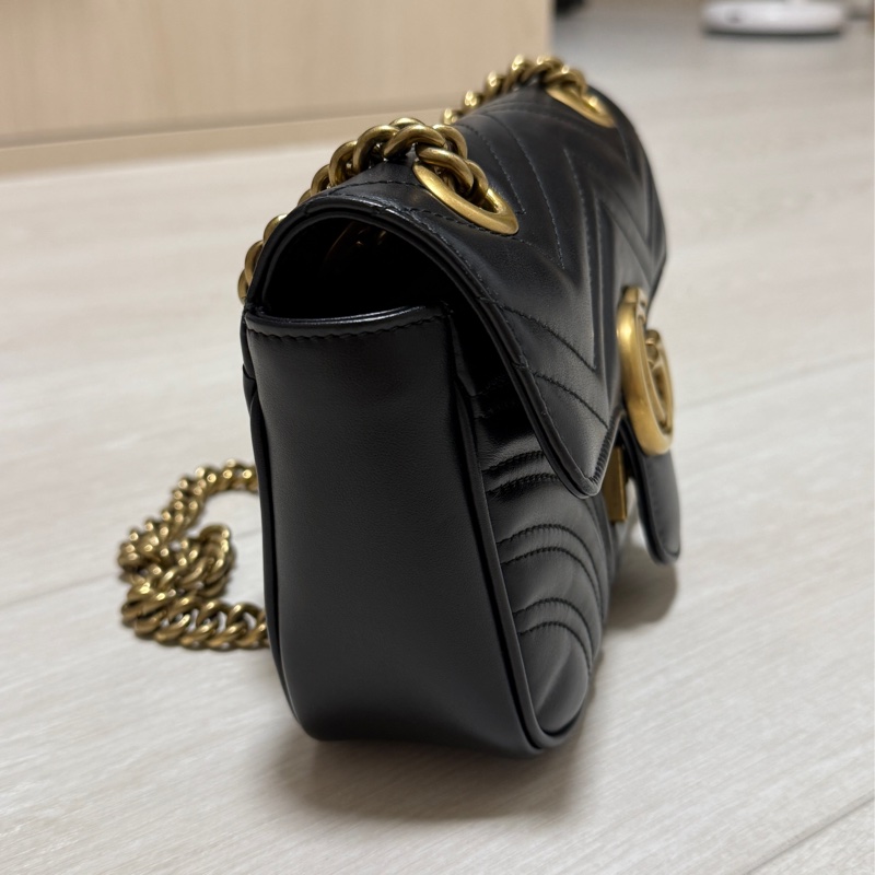 GUCCI MARMONT 26 馬夢牛皮皮革掀背肩背包-3