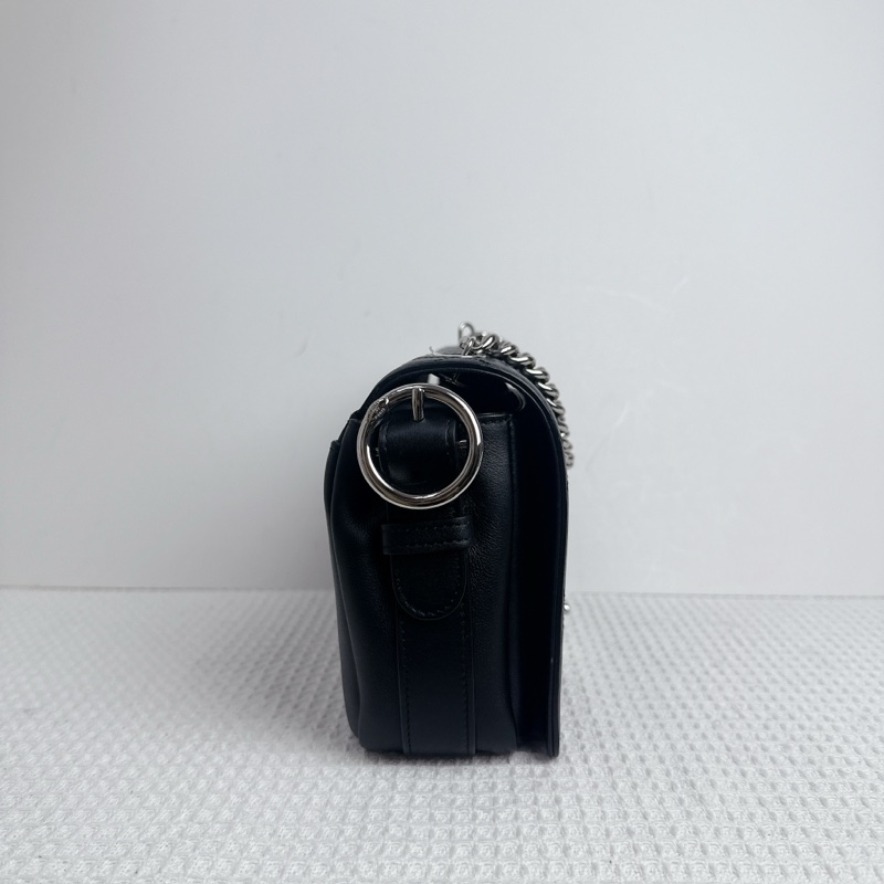Chanel Flap Bag - Black / Shw-3