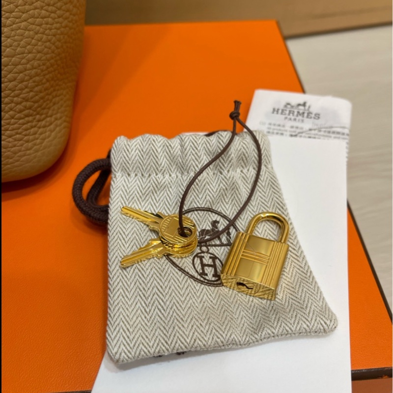Hermes愛馬仕picotin18 金釦 4B 餅乾色/奶茶色-3
