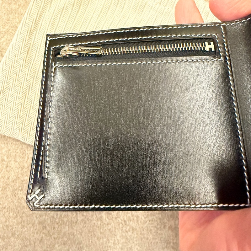 Hermes Box皮 黑色縫白線短夾-5