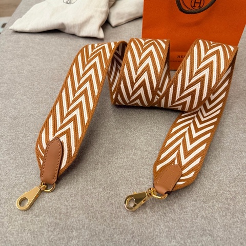 Hermes 寬版長肩帶
