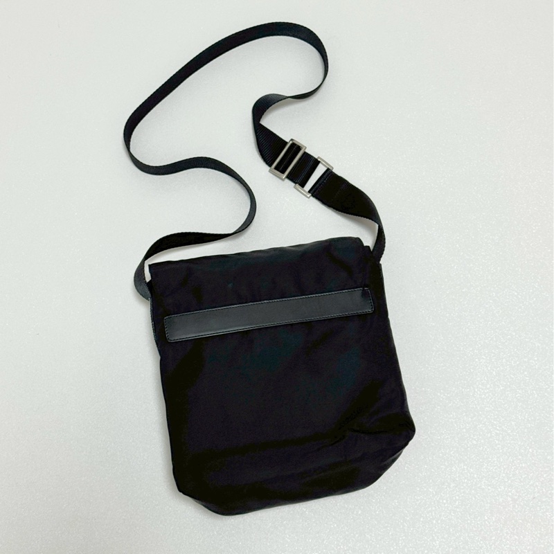 Prada降落傘郵差包-1