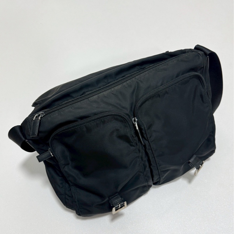 Prada雙口袋大號郵差包-4