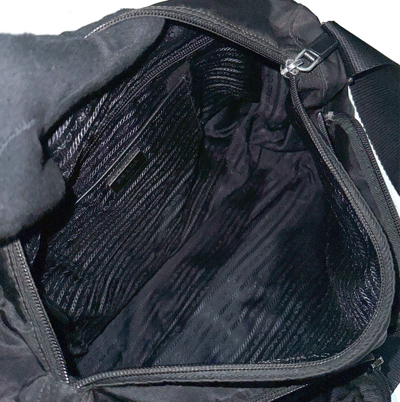 Prada雙口袋大號郵差包-9