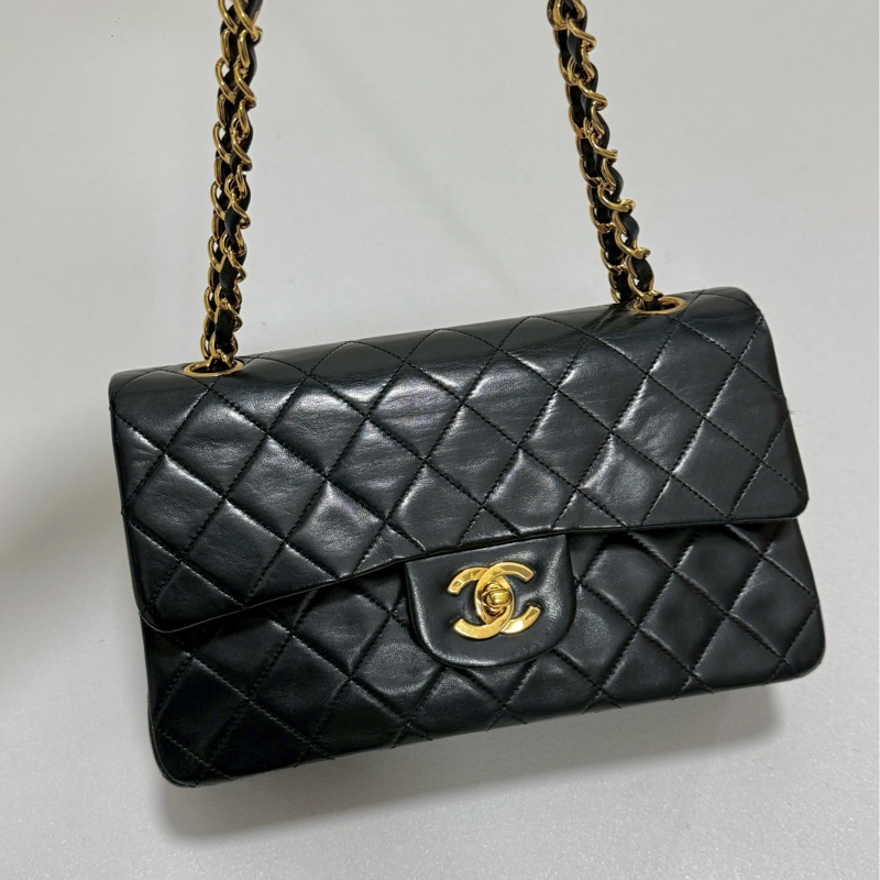 Chanel Vintage黑金CF23-0
