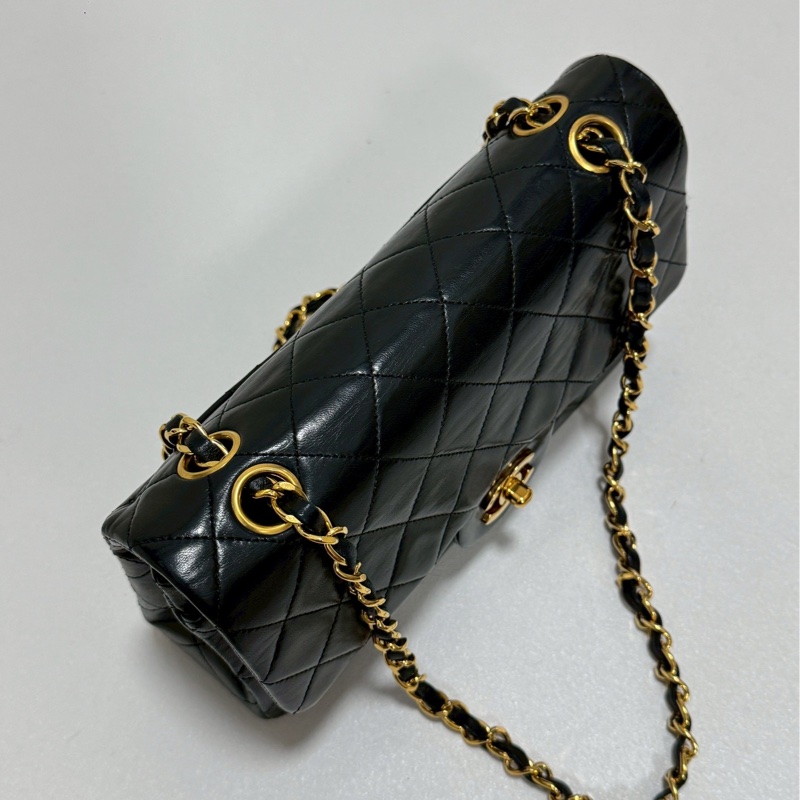 Chanel Vintage黑金CF23-4