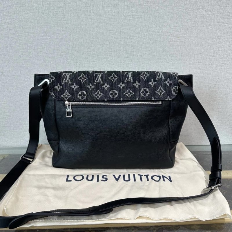 LV NIGO 聯名Besace Tokyo黑色牛仔老花郵差包 芯片款30*24*11 98新配件塵袋-5