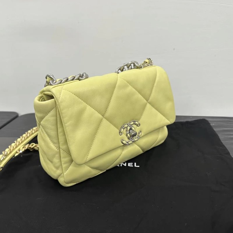 CHANEL 羊皮銀扣黃色19bag 26*16*9 98新 配件盒子塵袋購證-1