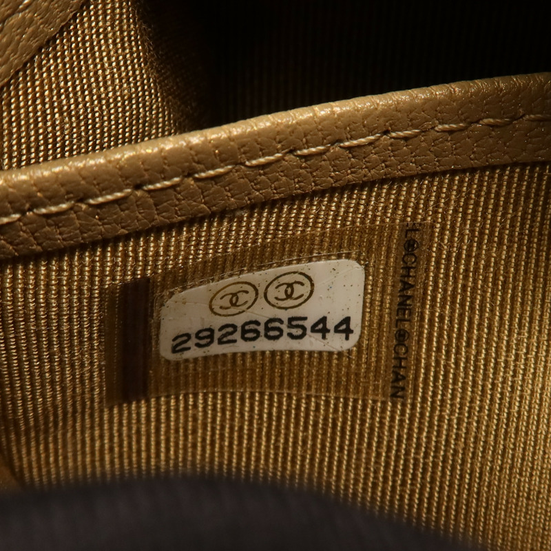 CHANEL 牛皮皮革WOC Wallet On Chain金扣鏈帶肩背袋-6