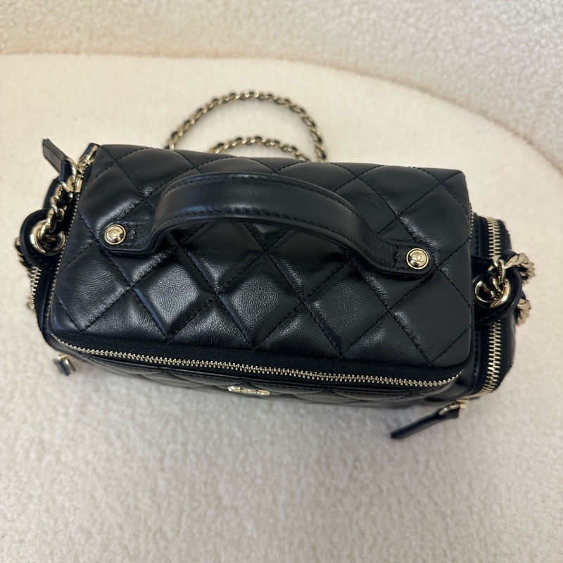 Chanel/香奈兒 24K黑金化妝包/相機包 鋼印款-1