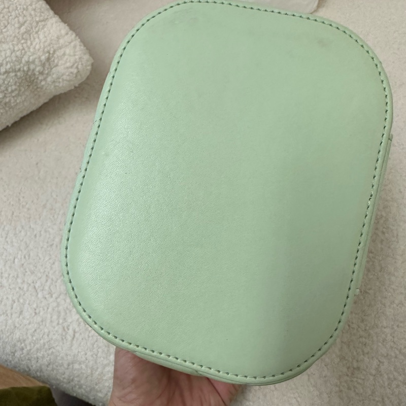 Chanel香奈兒金扣菱格紋化妝包，薄荷綠色小羊皮-7