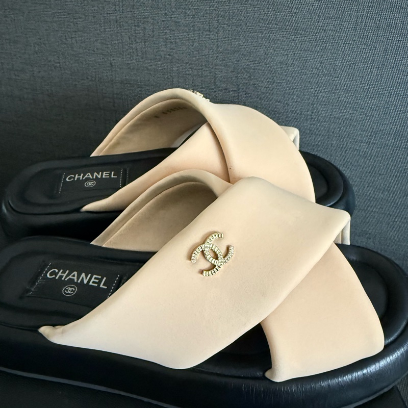 Chanel 蜜兒麵包拖鞋-2