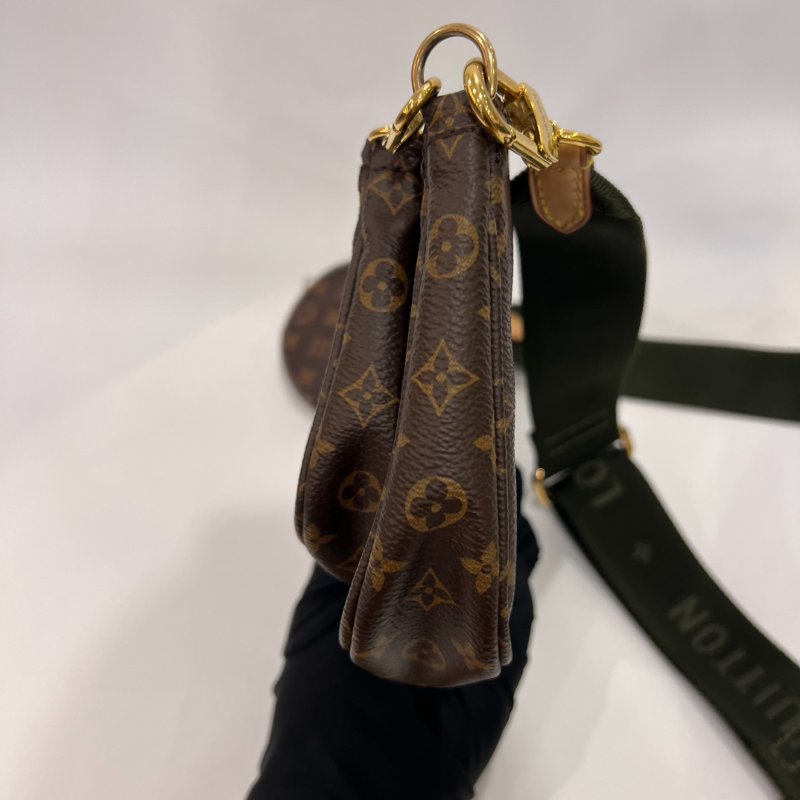 LV M44813 綠背帶五合一 肩背包-4