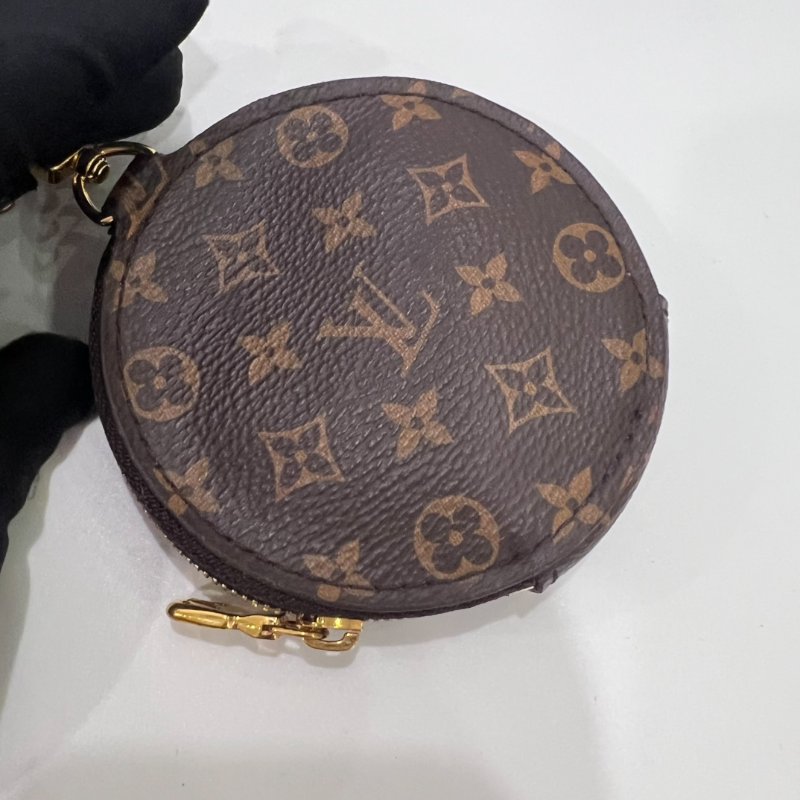 LV M44813 綠背帶五合一 肩背包-10