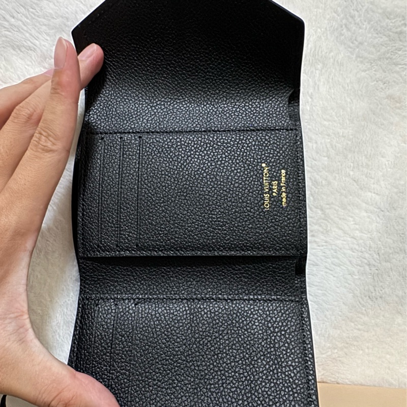 全新LV女用短夾-3