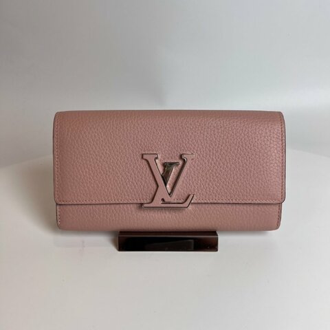 LV M61250 藕粉Capucines小牛皮扣式長夾