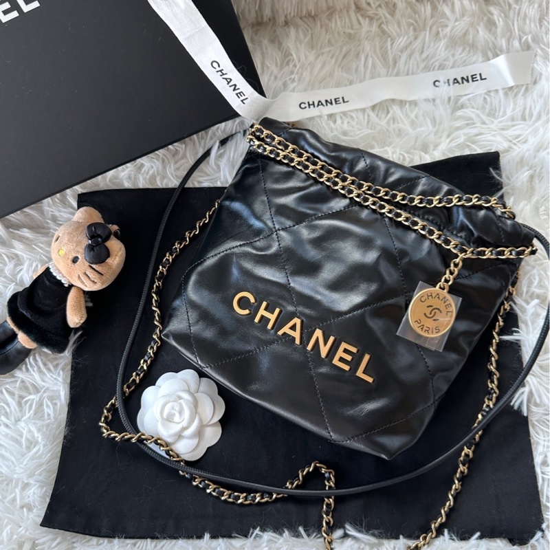 【配件:包裝盒、防塵袋、說明書 💕】Chanel 23b 22bag mini 黑金 黑色 金扣 牛皮 手提 斜挎 單肩-1