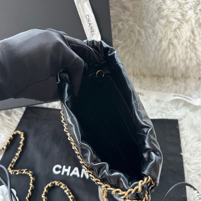 【配件:包裝盒、防塵袋、說明書 💕】Chanel 23b 22bag mini 黑金 黑色 金扣 牛皮 手提 斜挎 單肩-5