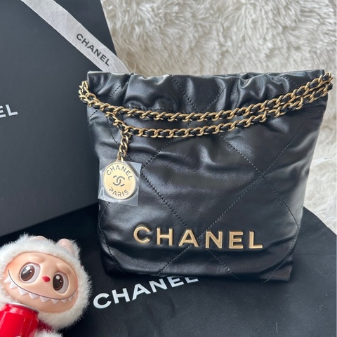 【配件：帶票大全套 💕】Chanel 25K 22bag mini 黑金 黑色 金扣 新款磁吸扣 牛皮 手提 斜挎 單肩 肩帶可拆卸