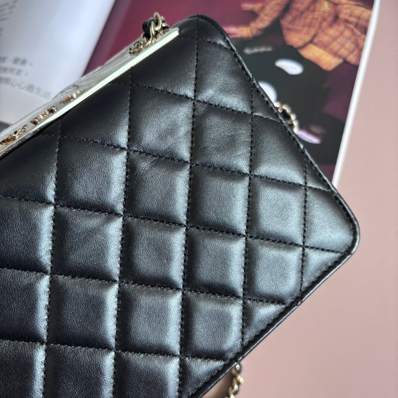::CHANEL:: A80982 香奈兒 TRENDY系列經典雙C LOGO菱格紋小羊皮WOC鏈帶斜背包-18