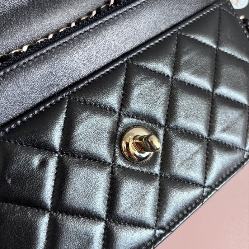 ::CHANEL:: A80982 香奈兒 TRENDY系列經典雙C LOGO菱格紋小羊皮WOC鏈帶斜背包-25