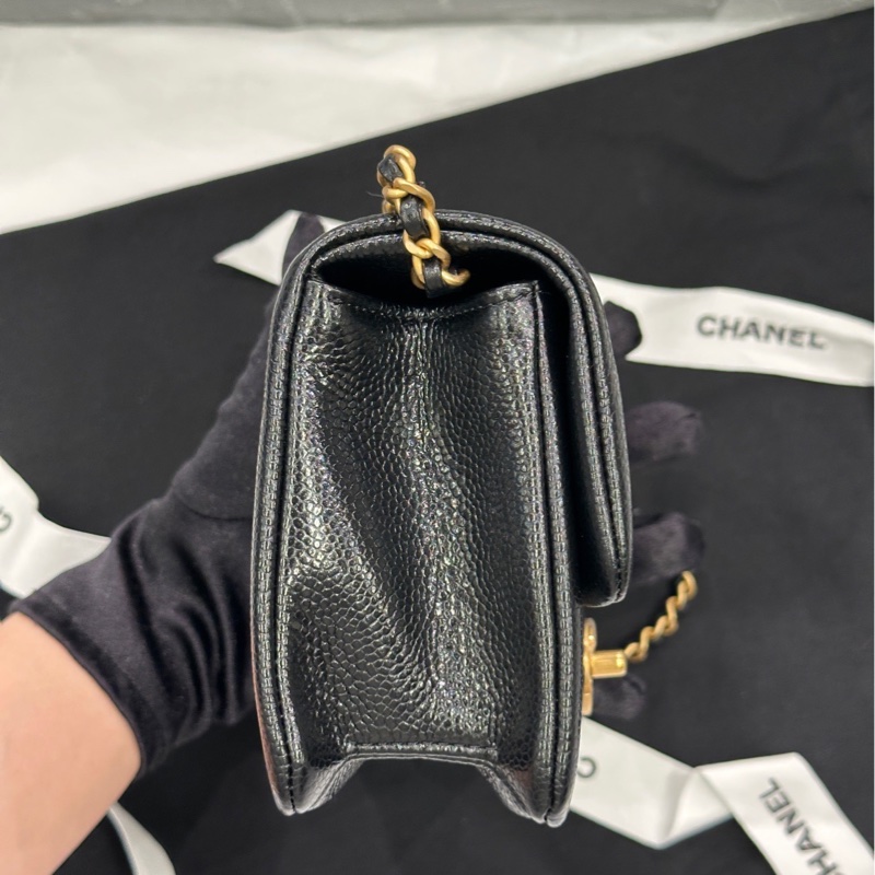【配件 帶票大全套 💕】Chanel 24k cf 方胖子 荔枝牛皮 口蓋包 琺瑯小吊牌-5
