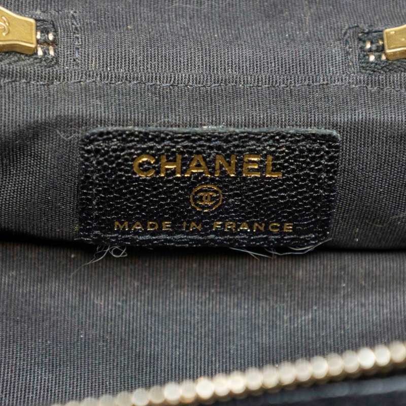 CHANEL 黑金 MINI 化妆包 31開-2