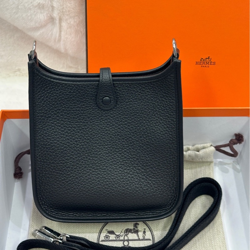 【配件:盒子 防塵袋 小票 💕】 Hermes Evelyne mini 黑銀 黑色 牛皮 w刻 單肩斜挎包-1