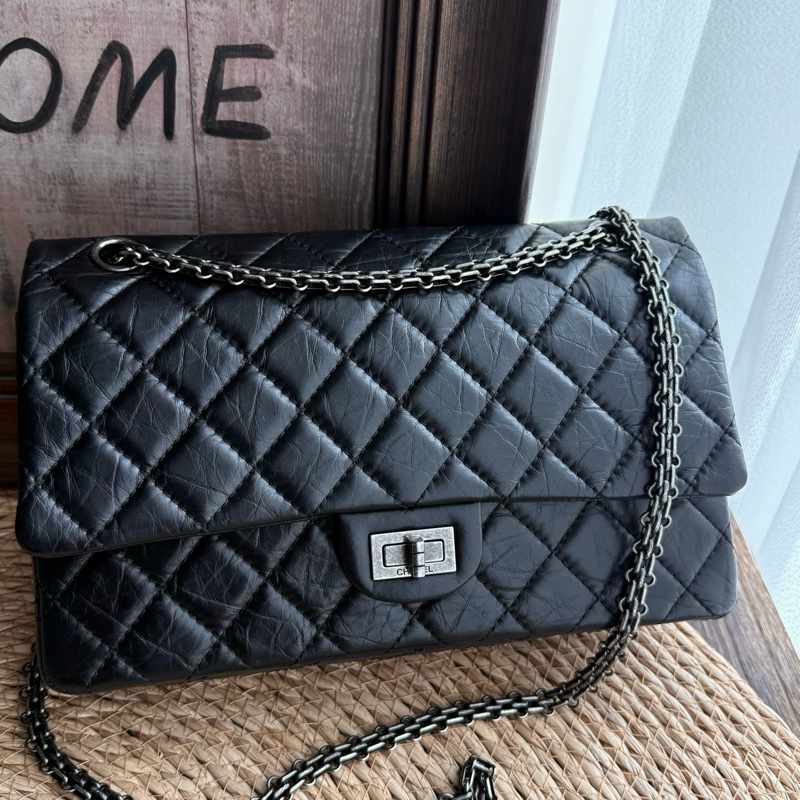 chanel 2.55中號黑銀鏈條包 尺寸約28底長 年份:15開-1