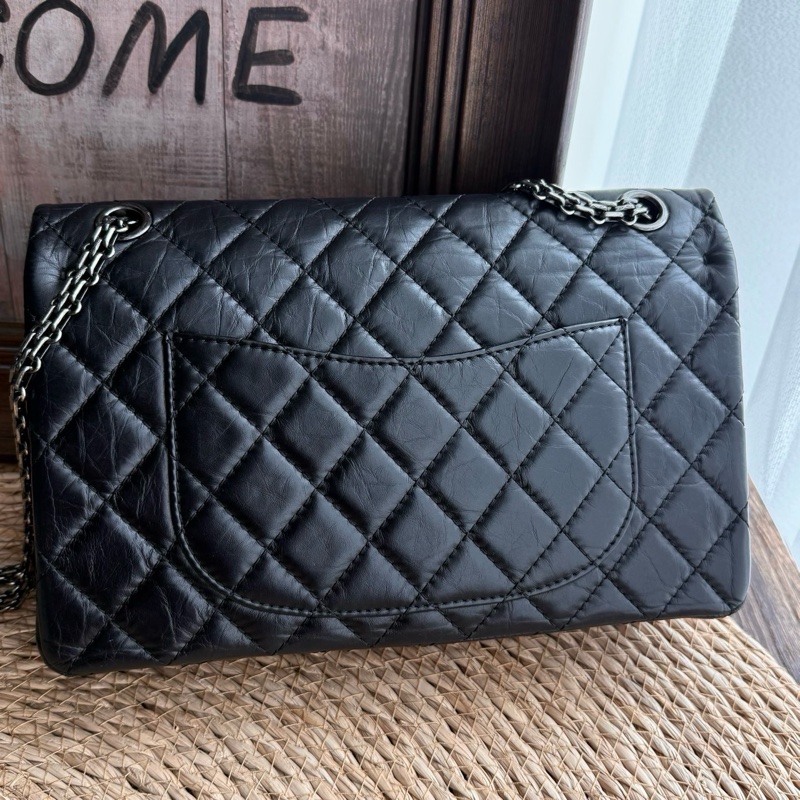 chanel 2.55中號黑銀鏈條包 尺寸約28底長 年份:15開-5