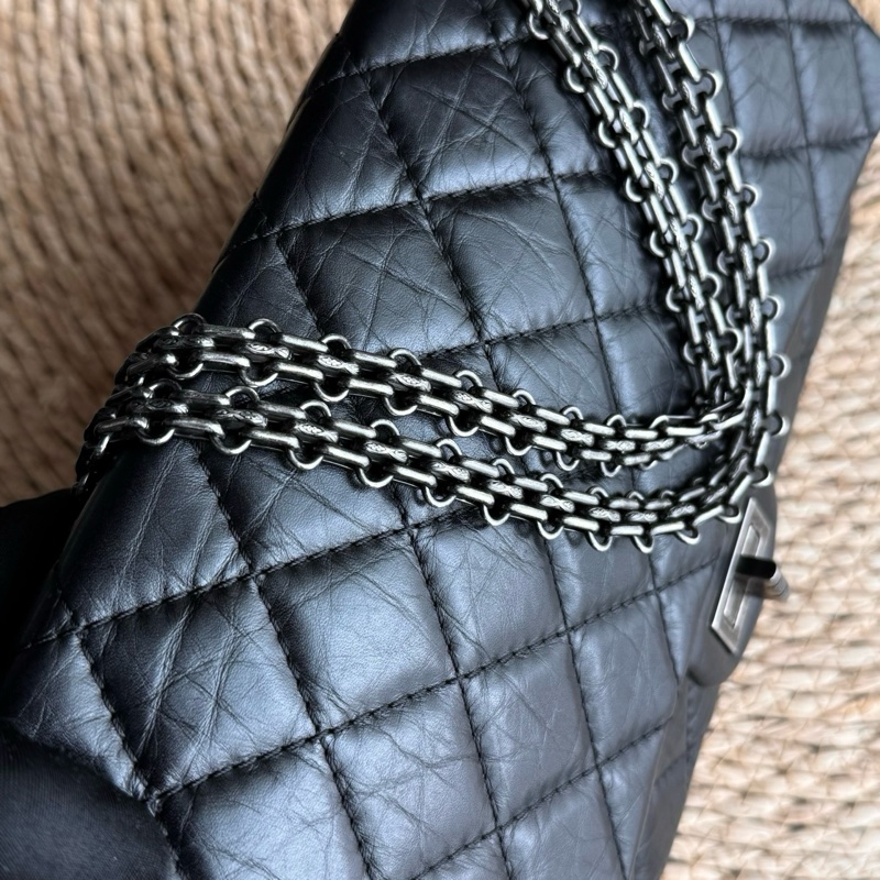 chanel 2.55中號黑銀鏈條包 尺寸約28底長 年份:15開-7