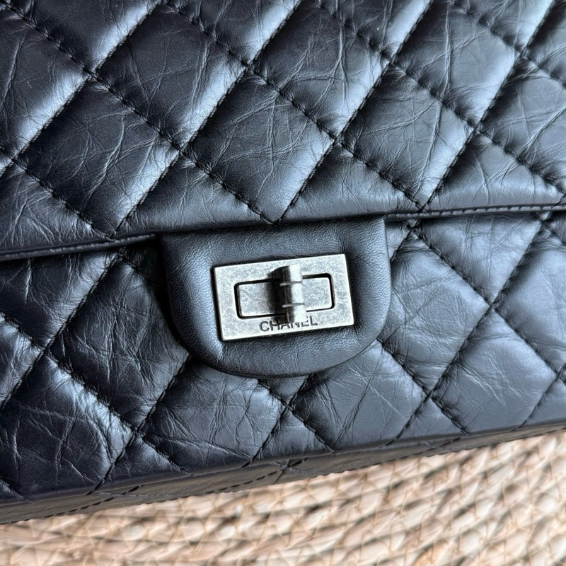 chanel 2.55中號黑銀鏈條包 尺寸約28底長 年份:15開-8