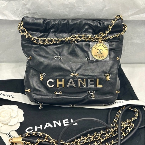 【配件 防塵袋 💕】Chanel 24a 22bag mini 特別款 鼻環logo吊墜 大字母金銀鴛鴦配色 黑金銀 牛皮 手提 斜挎包 鏈條可拆卸