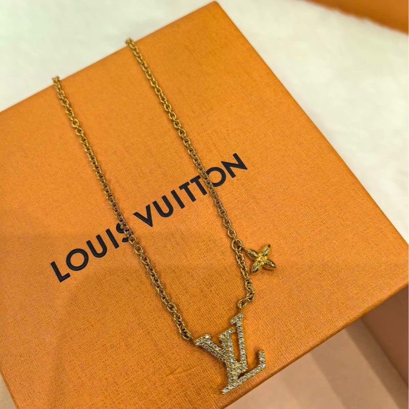 【配件:盒子 塵袋 購物袋 💕】LOUIS VUITTON LV ICONIC logo滿鑽 金屬水晶 項鍊 女款 金色-0