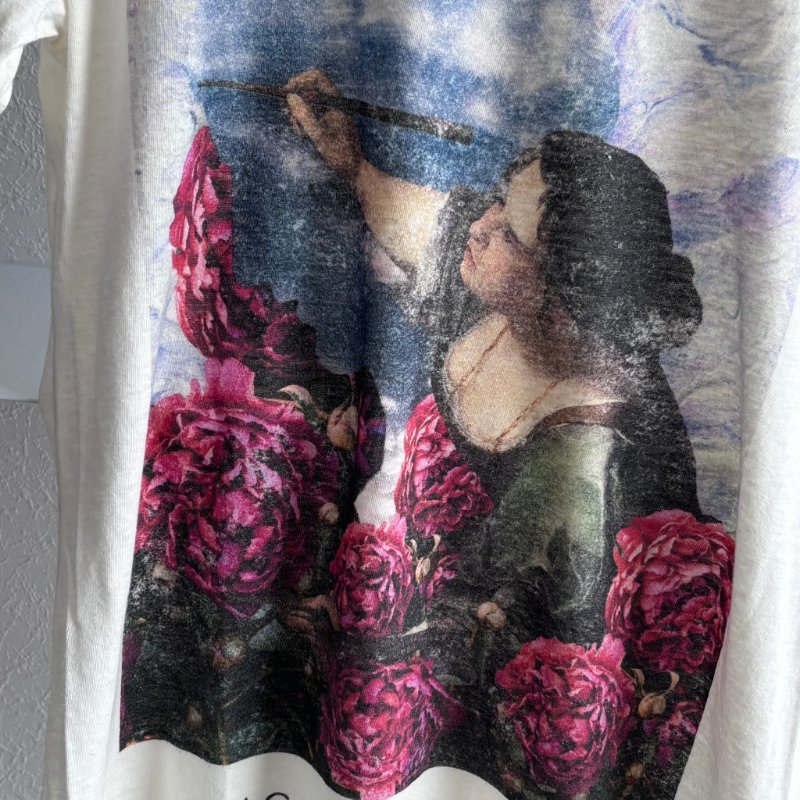 ::DIOR:: 聯名Sarah Shipman Graphic Print T-Shirt 玫瑰油畫圖樣白色上衣-5