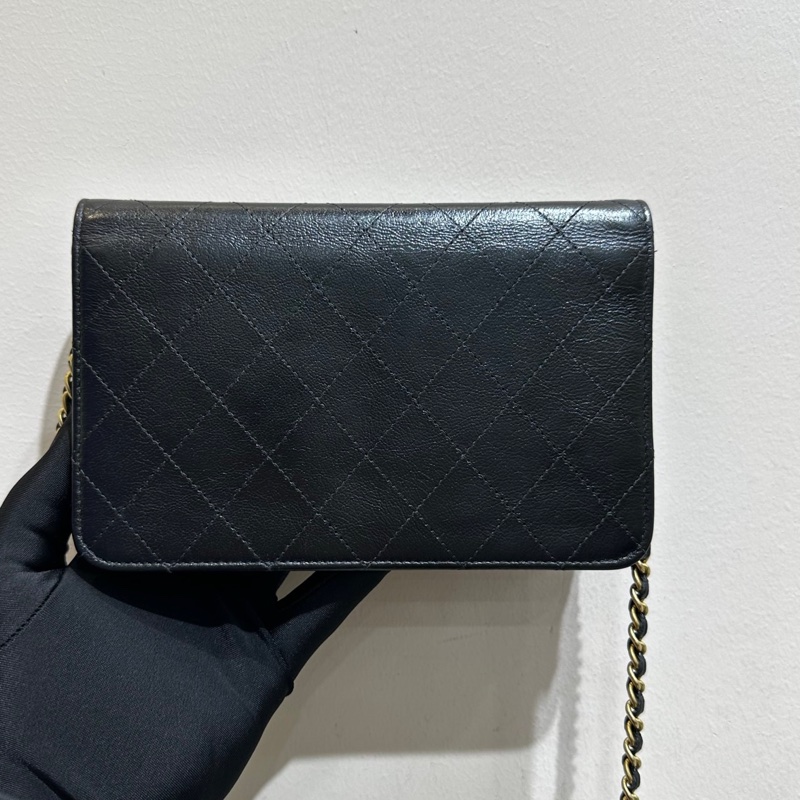 【有卡有票的🩷】Chanel WOC復古款 黑色金扣油蠟皮 斜挎包-3