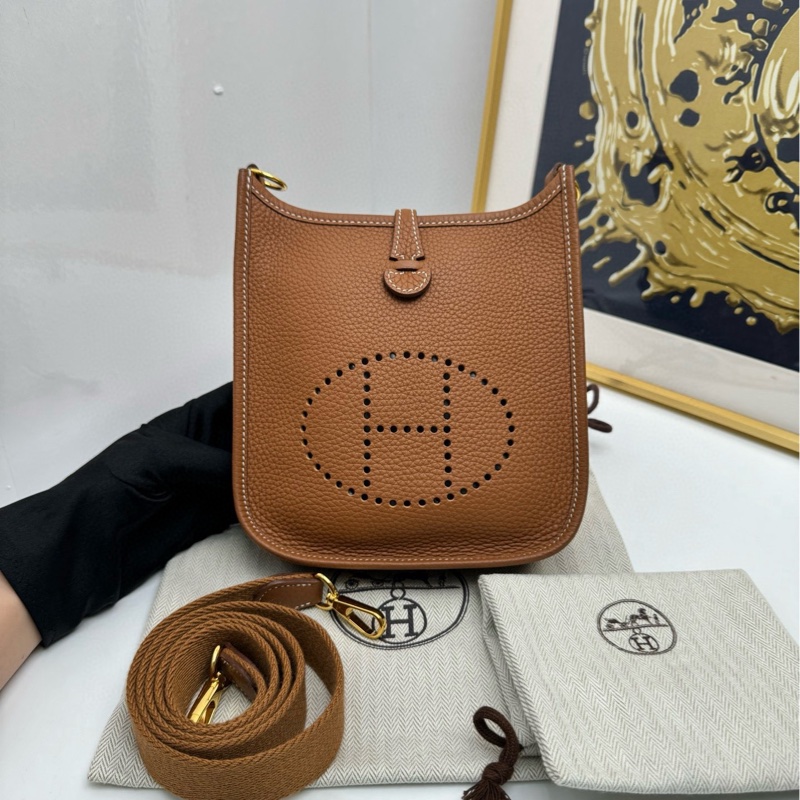 【近新閒置❤️】 Hermes mini evelyne伊芙琳棕色金扣 U刻 TC皮 單肩斜挎包-0