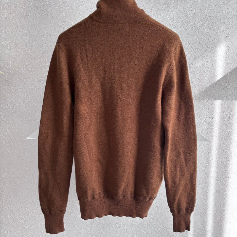::BURBERRY:: 大地棕色高領毛衣 內裡撞色-1