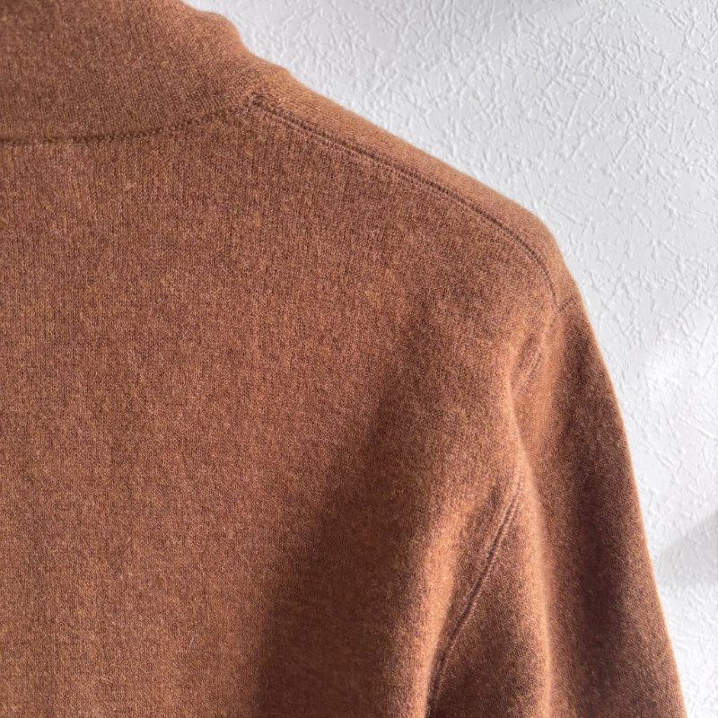 ::BURBERRY:: 大地棕色高領毛衣 內裡撞色-11