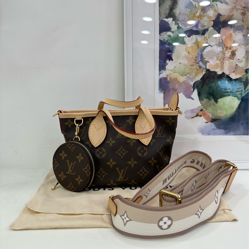 LV neverfull bb 奶茶色肩帶 晶片 閒置新-0