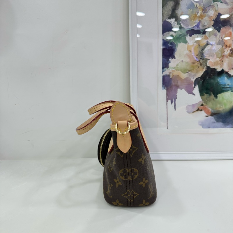 LV neverfull bb 奶茶色肩帶 晶片 閒置新-4