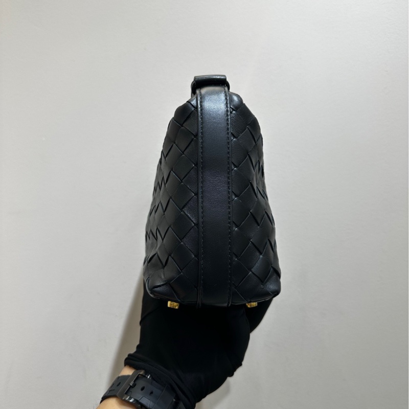 【近新閒置❤️】 Bv 黑金飯盒包 手袋-4